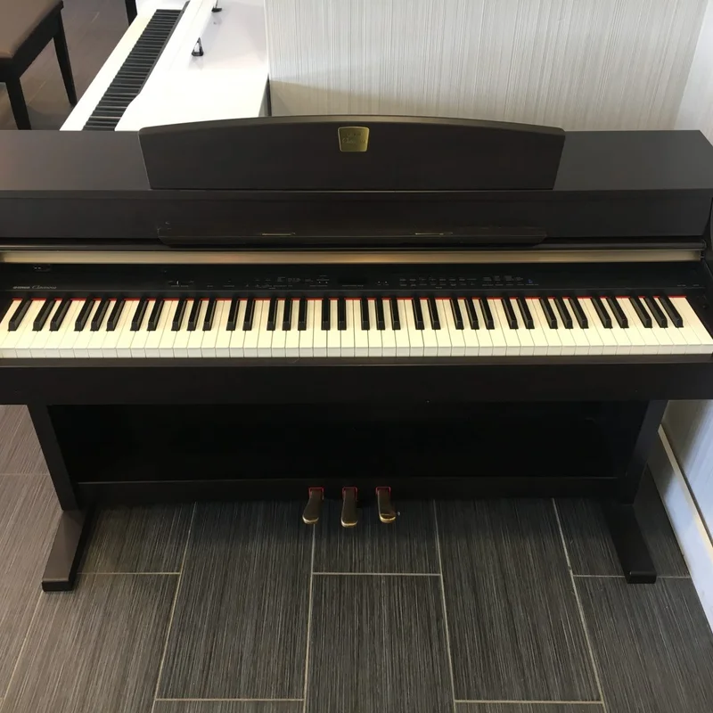 Review YAMAHA CLP-340 PE – Hình ảnh thực tế tại showroom Elite Piano