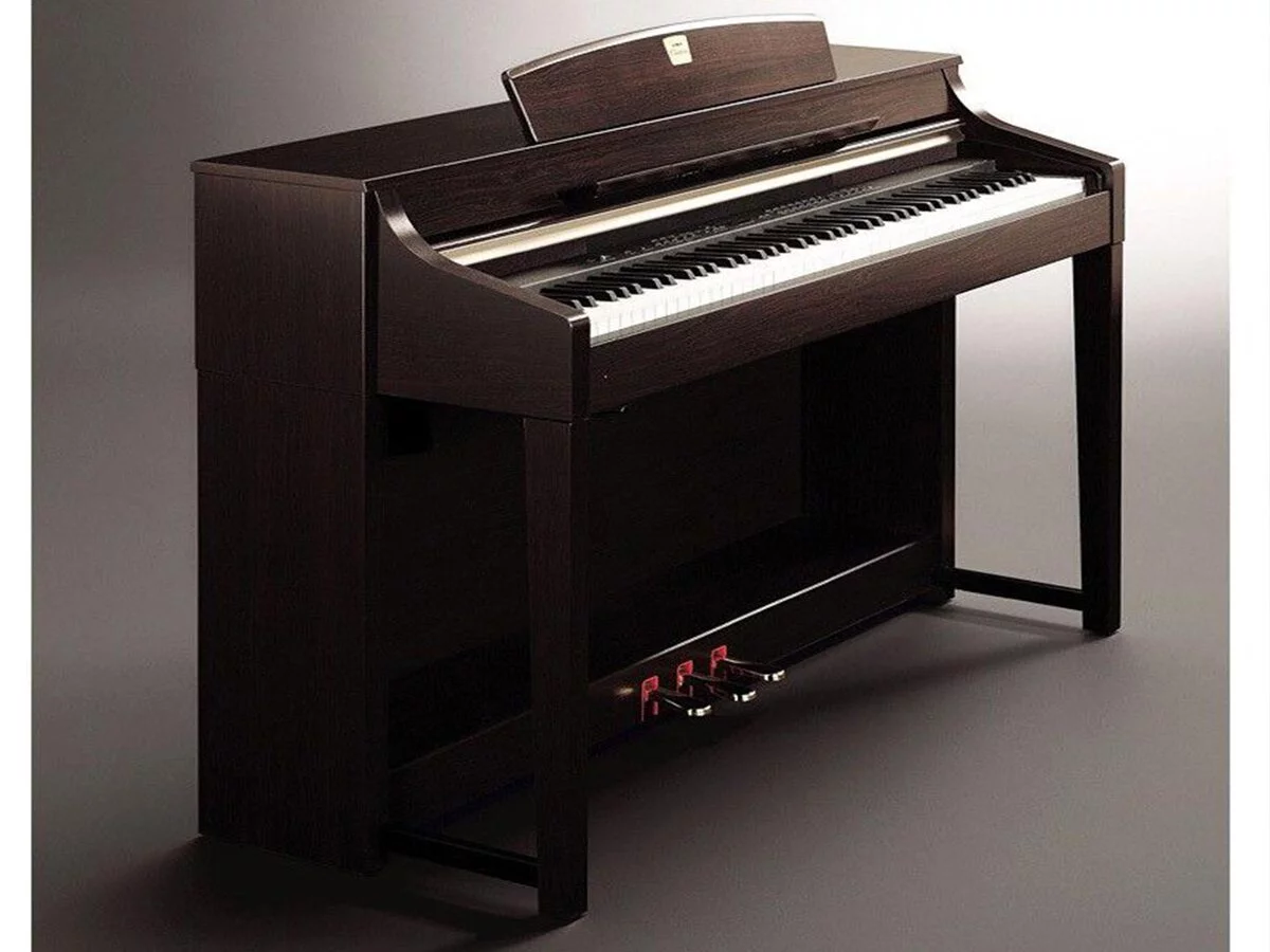 YAMAHA CLP-370 R - Đàn Piano Yamaha tại Elite Piano