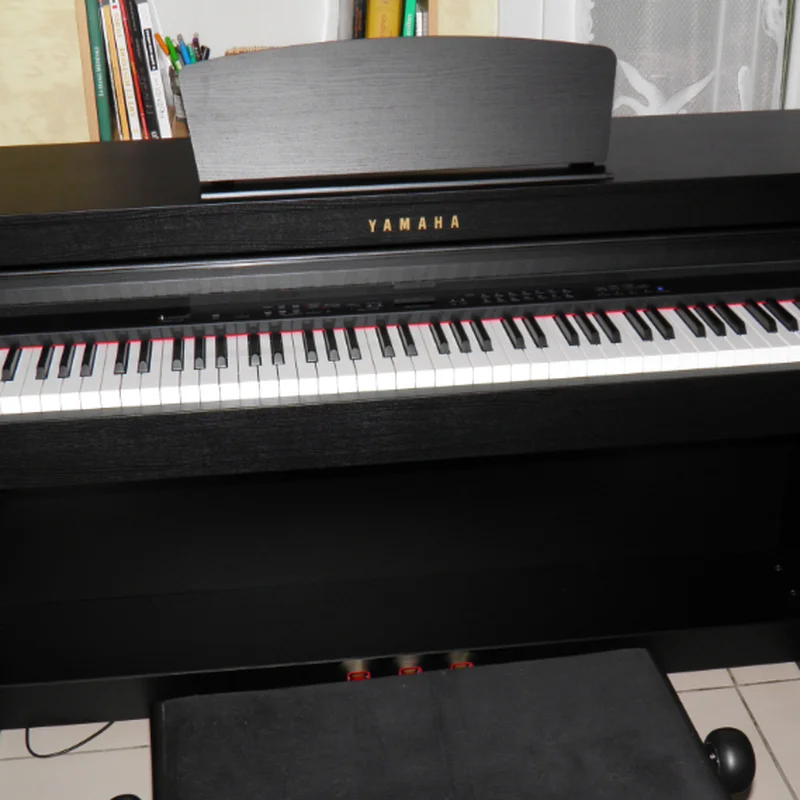 YAMAHA CLP-430 R