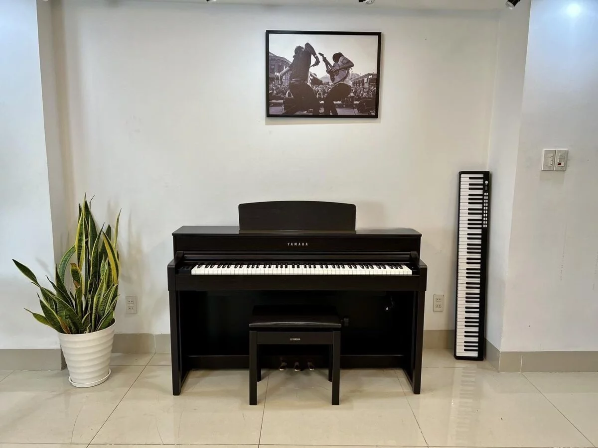 YAMAHA CLP-535 R - Đàn Piano Yamaha tại Elite Piano