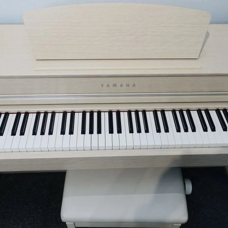 YAMAHA CLP-535 WA