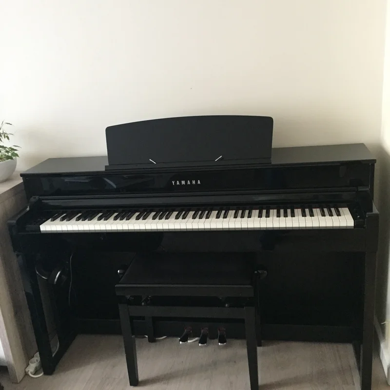 Đàn piano Yamaha YAMAHA CLP-545 B – Chi tiết bàn phím