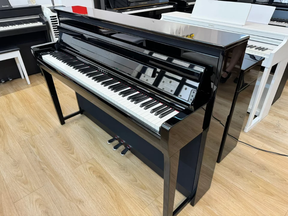 Đàn piano Yamaha YAMAHA CLP-685 PE – Chi tiết bàn phím