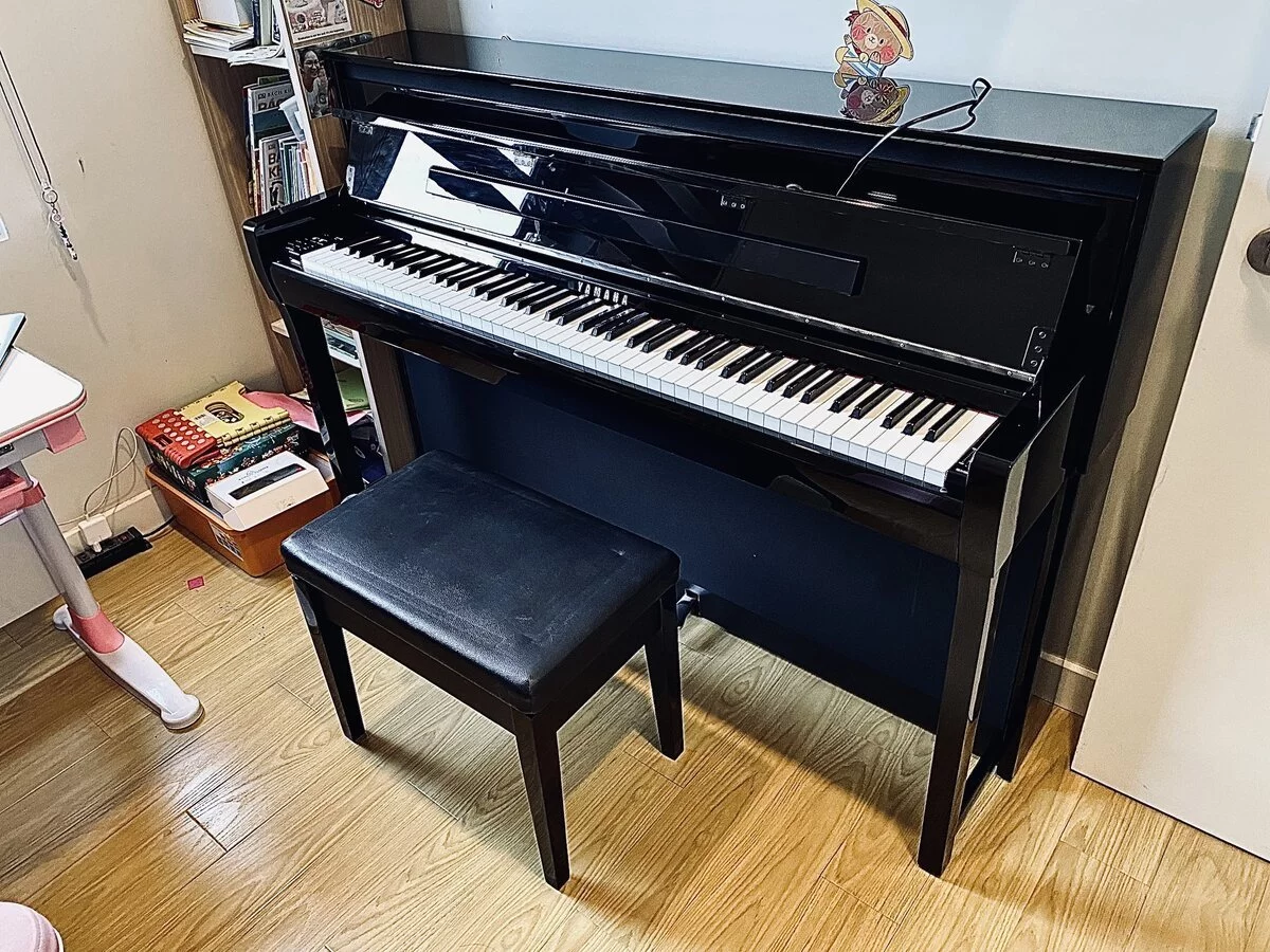 YAMAHA CLP-685 PE - Đàn Piano Yamaha tại Elite Piano