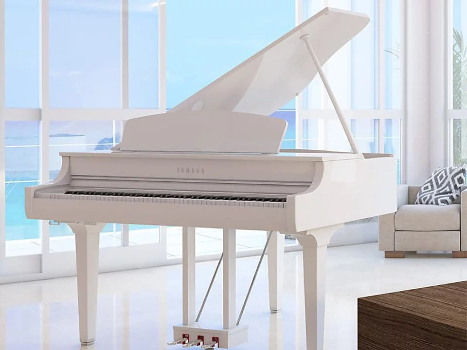 YAMAHA CLP-695 GP WH - Đàn Piano Yamaha tại Elite Piano