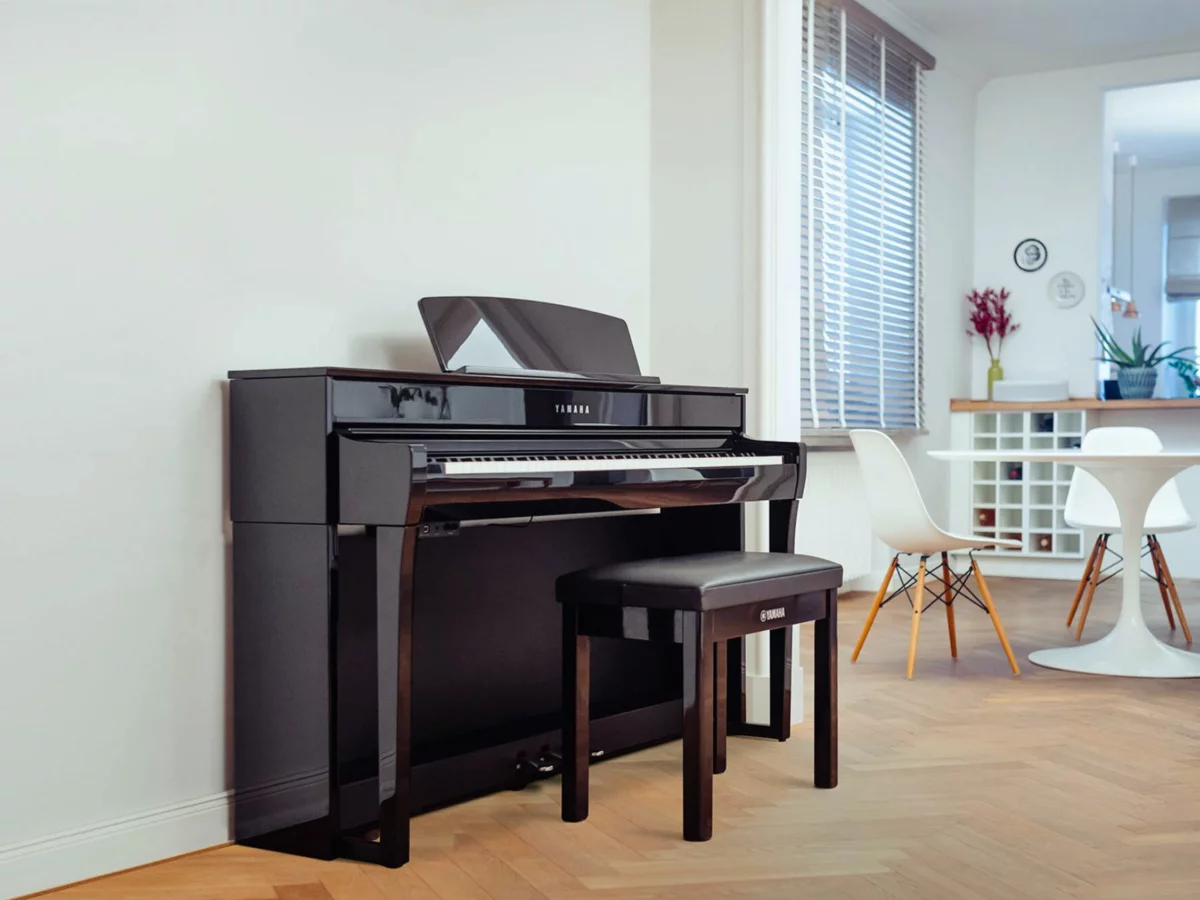YAMAHA CLP-735 - Đàn Piano Yamaha tại Elite Piano