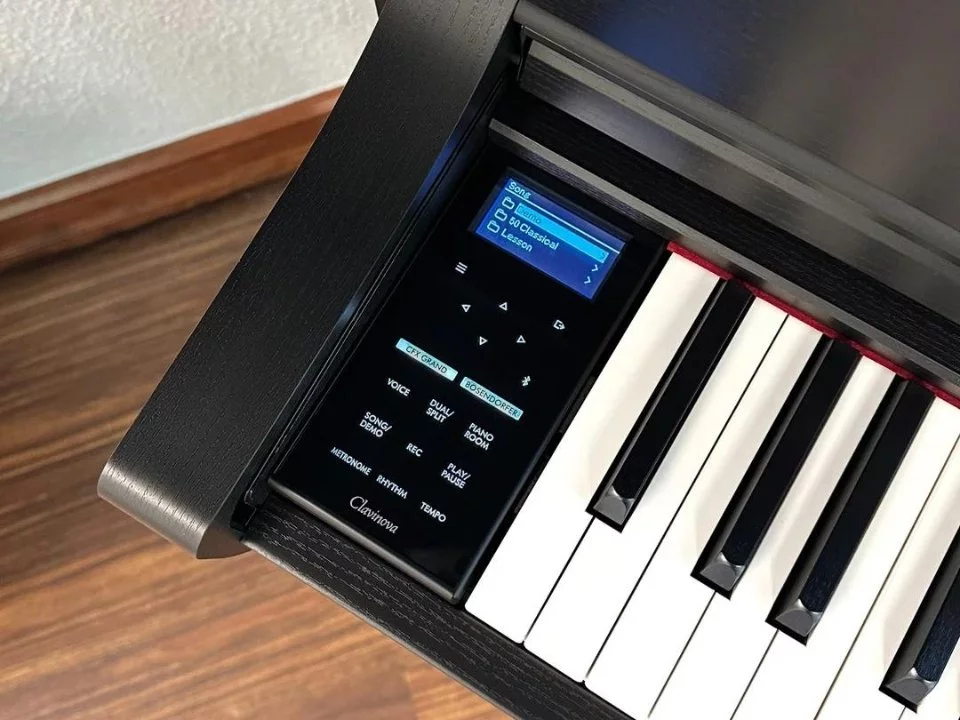 Review YAMAHA CLP-775 B (USED) – Hình ảnh thực tế tại showroom Elite Piano