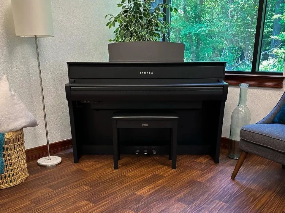 YAMAHA CLP-775 B – Toàn cảnh thiết kế tại Elite Piano