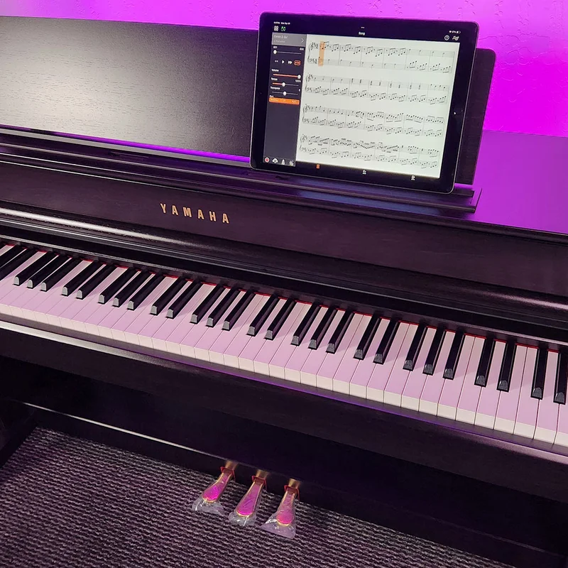 Đàn piano Yamaha YAMAHA CLP-845 R – Chi tiết bàn phím