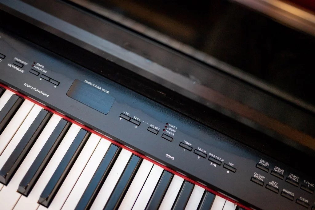 Đàn piano Yamaha YAMAHA CLP F01 Red – Chi tiết bàn phím