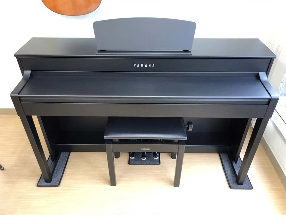 YAMAHA CLP-535 B – Toàn cảnh thiết kế tại Elite Piano