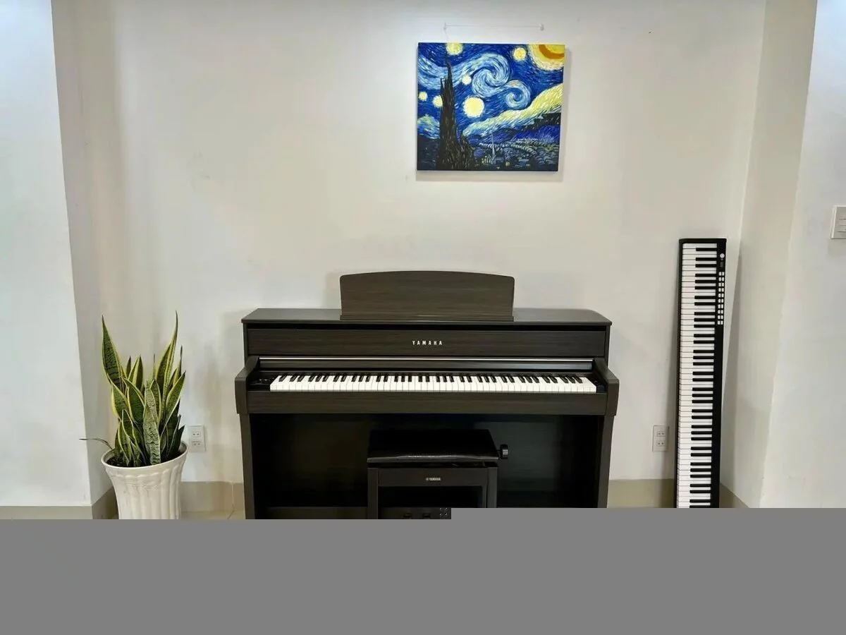 YAMAHA CLP-675 DW - Đàn Piano Yamaha tại Elite Piano