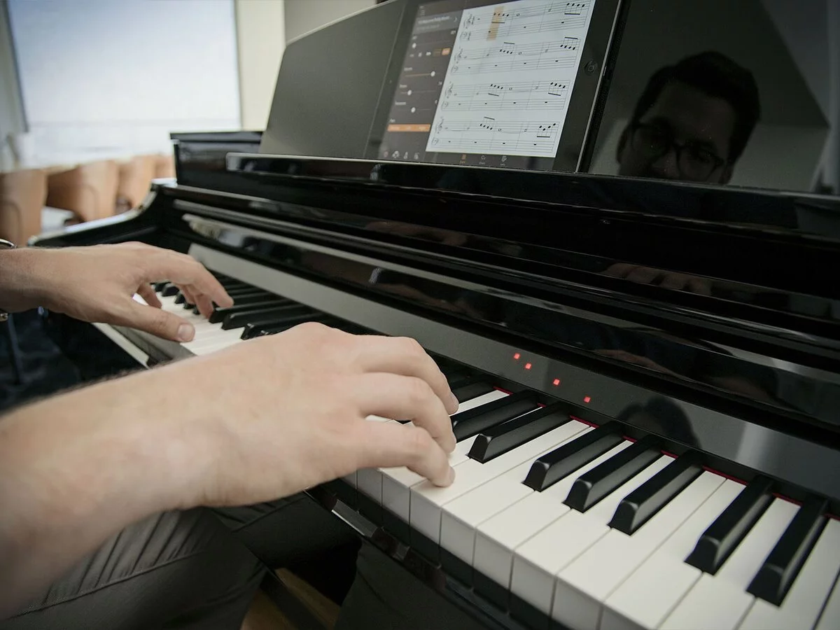 Đàn piano Yamaha YAMAHA CSP-150 PE – Chi tiết bàn phím