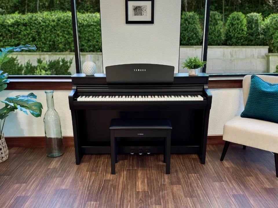 YAMAHA CSP-255 B