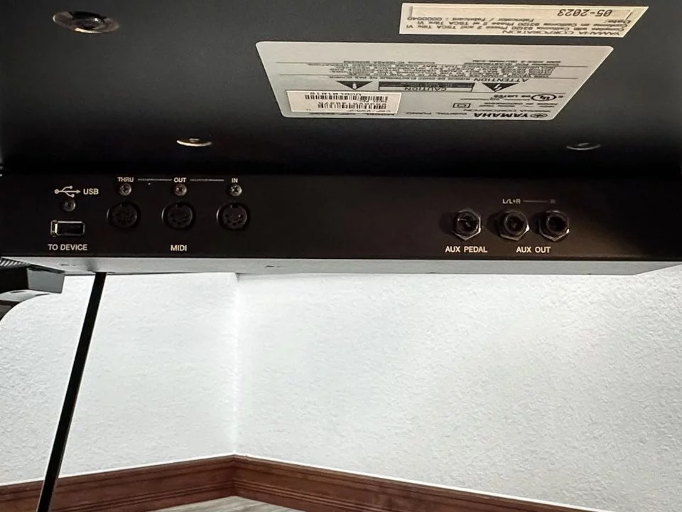 YAMAHA CSP-295GP PE tại Elite Piano TP.HCM – Không gian trưng bày