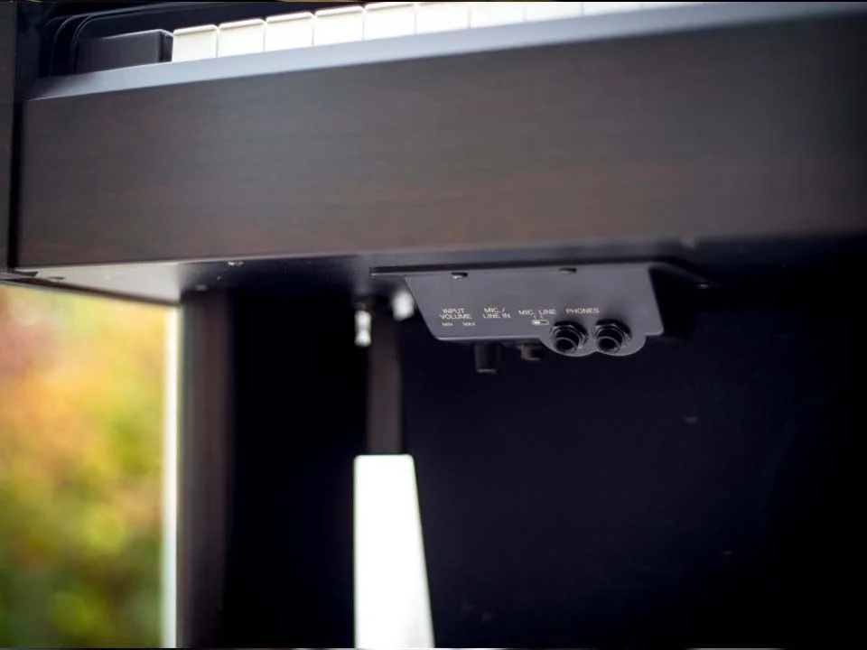 YAMAHA CVP-207 R