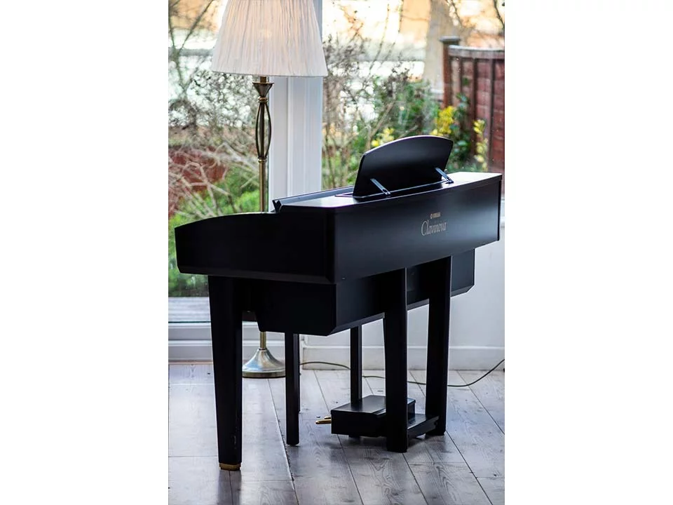 YAMAHA CVP-405 R tại Elite Piano TP.HCM – Không gian trưng bày