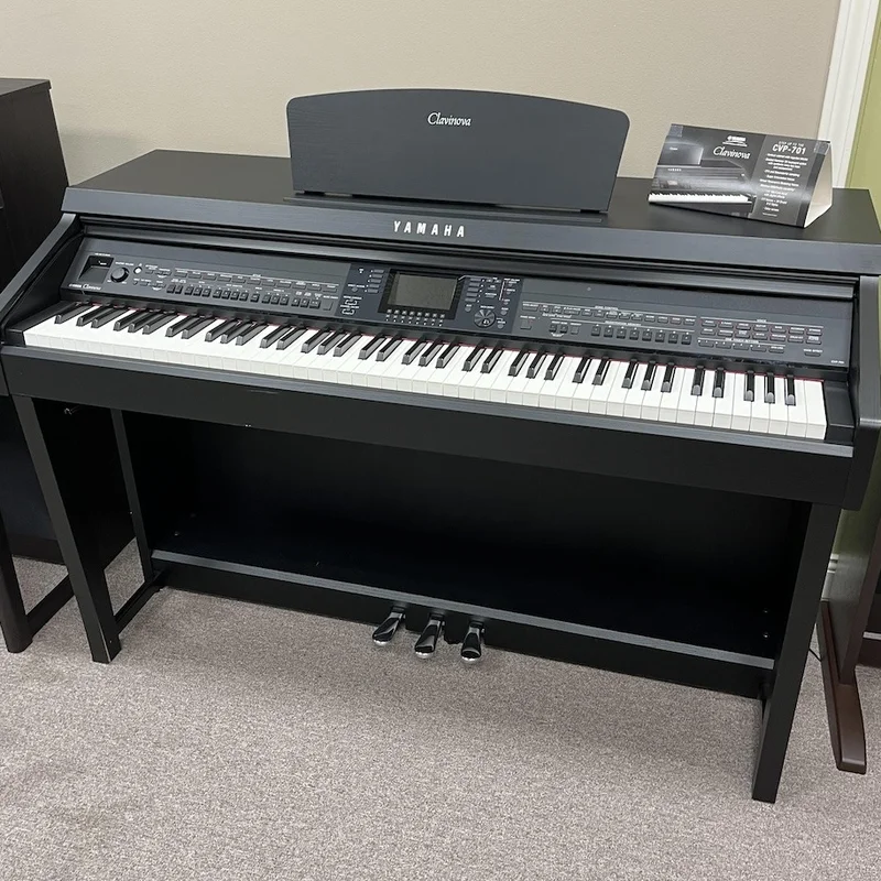 YAMAHA CVP-701 B (USED) – Toàn cảnh thiết kế tại Elite Piano