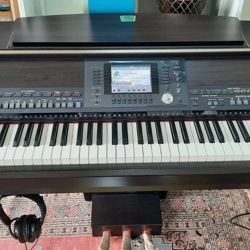 YAMAHA CVP-505 R