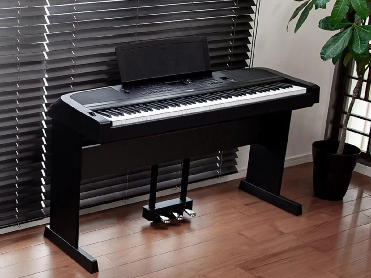 YAMAHA DGX-670 B - Đàn Piano Yamaha tại Elite Piano