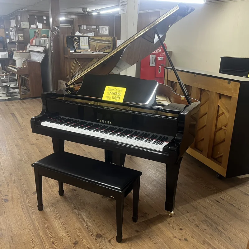 YAMAHA G1 PE