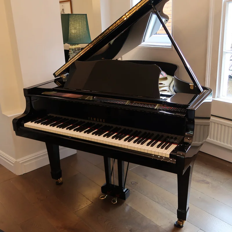YAMAHA G3E