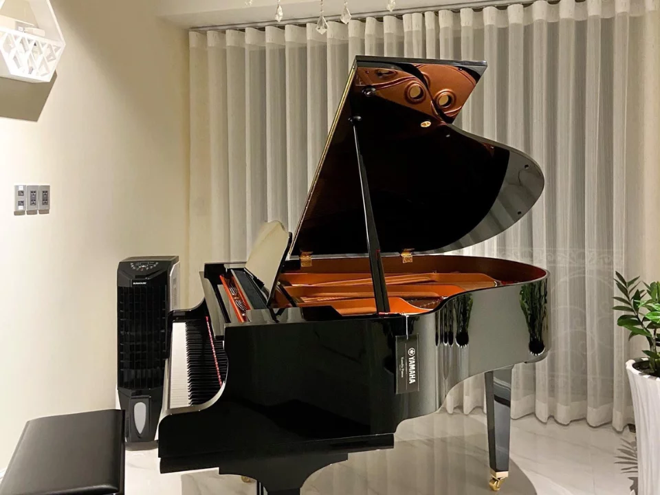 YAMAHA GC1 PE (USED) - Đàn Piano Yamaha tại Elite Piano