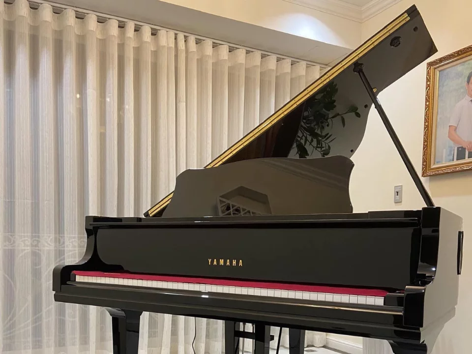 Review YAMAHA GC1 PE – Hình ảnh thực tế tại showroom Elite Piano