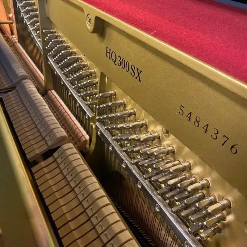 YAMAHA HQ300SX – Toàn cảnh thiết kế tại Elite Piano