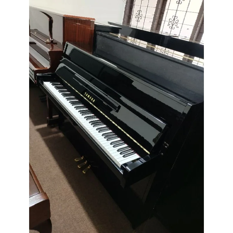 Đàn piano Yamaha YAMAHA JU109 SC2 PE – Chi tiết bàn phím