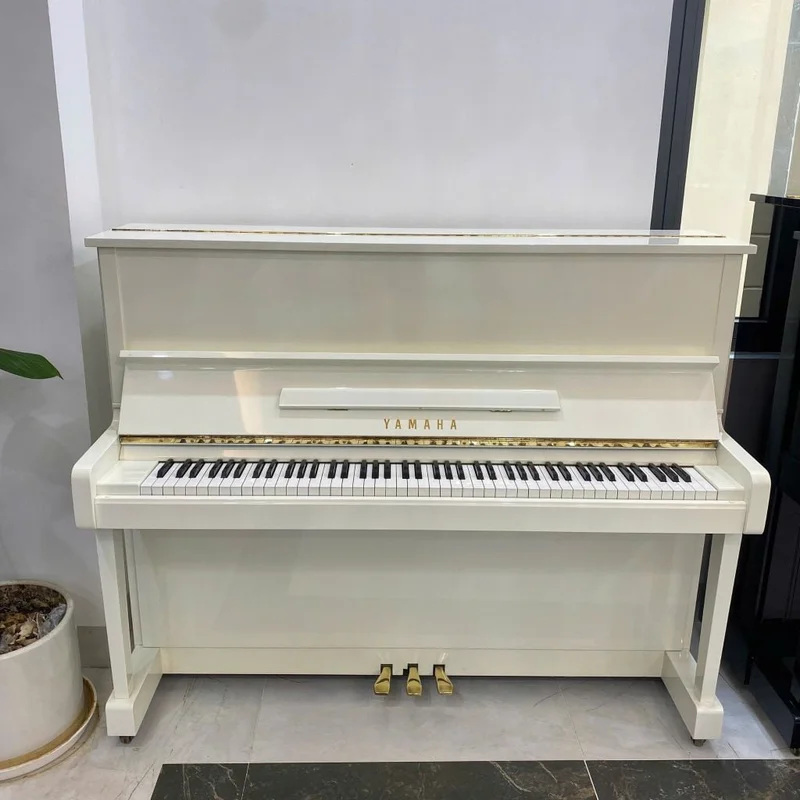 YAMAHA MC301 PWH – Toàn cảnh thiết kế tại Elite Piano