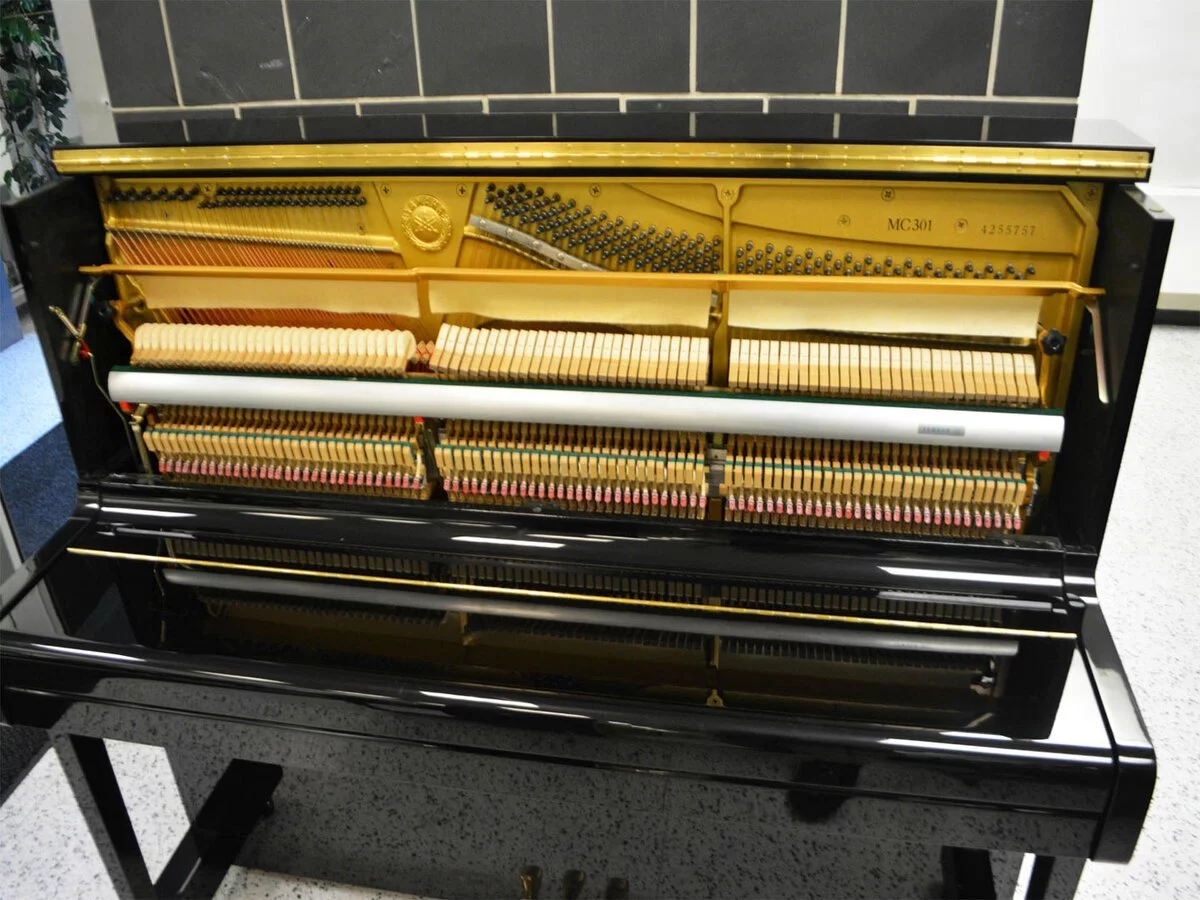 YAMAHA MC301 PE – Toàn cảnh thiết kế tại Elite Piano