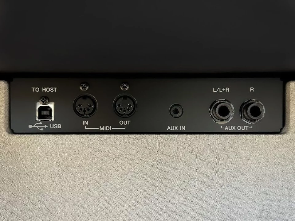 YAMAHA NU1X PBW