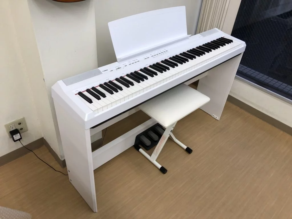 YAMAHA P-105 (1 pedal) - Đàn Piano Yamaha tại Elite Piano