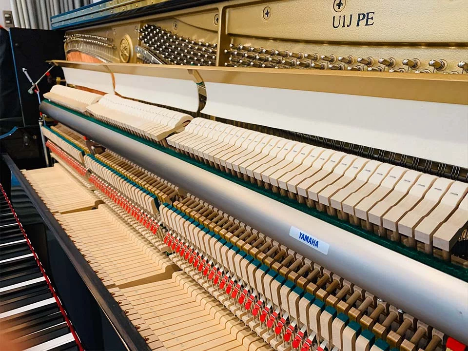 Review YAMAHA U1J PE – Hình ảnh thực tế tại showroom Elite Piano