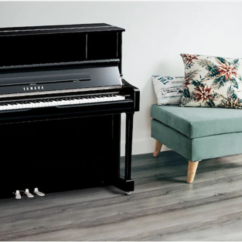 YAMAHA U1J PE