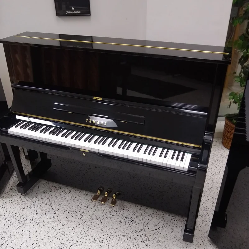 Review YAMAHA U2E – Hình ảnh thực tế tại showroom Elite Piano