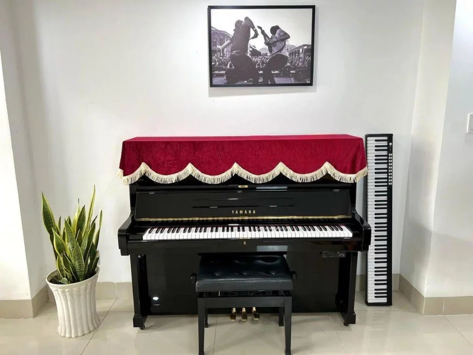 YAMAHA U2F - Đàn Piano Yamaha tại Elite Piano