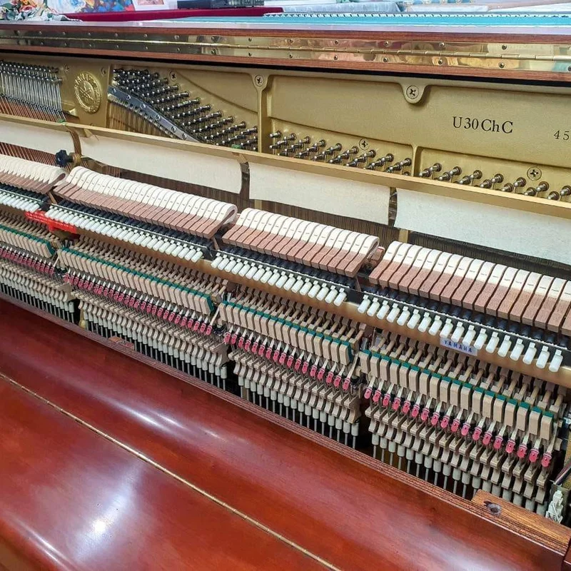 Đàn piano Yamaha YAMAHA U30 ChC – Chi tiết bàn phím