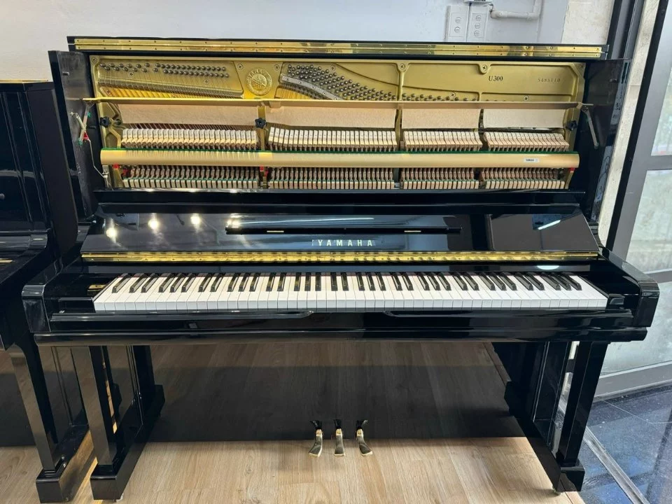 Đàn piano Yamaha YAMAHA U300 – Chi tiết bàn phím