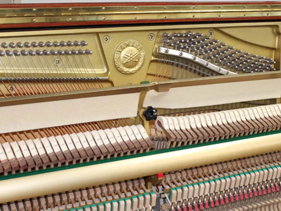 YAMAHA U300MhC