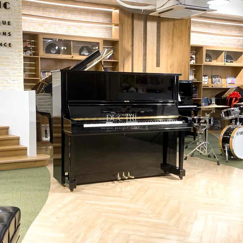 Showroom Elite Piano trưng bày đàn Yamaha U3C Mh