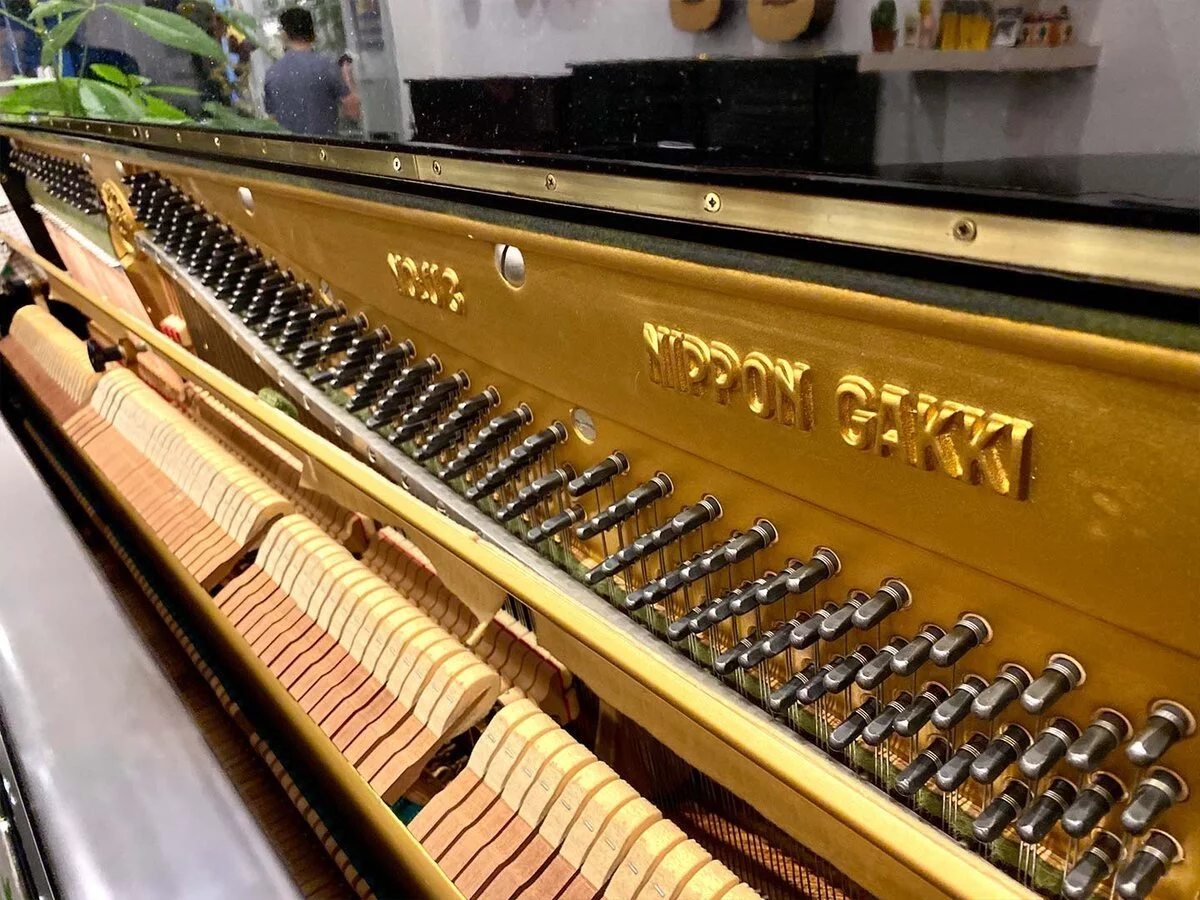 YAMAHA U3E