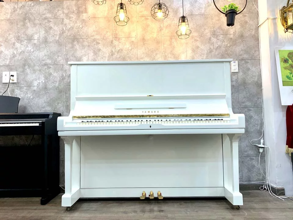 YAMAHA U3G WH