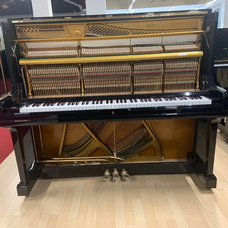 YAMAHA U3G WH