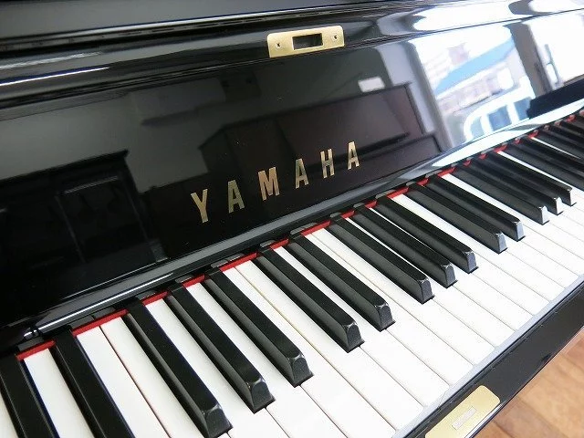 Đàn piano Yamaha YAMAHA UX5 – Chi tiết bàn phím