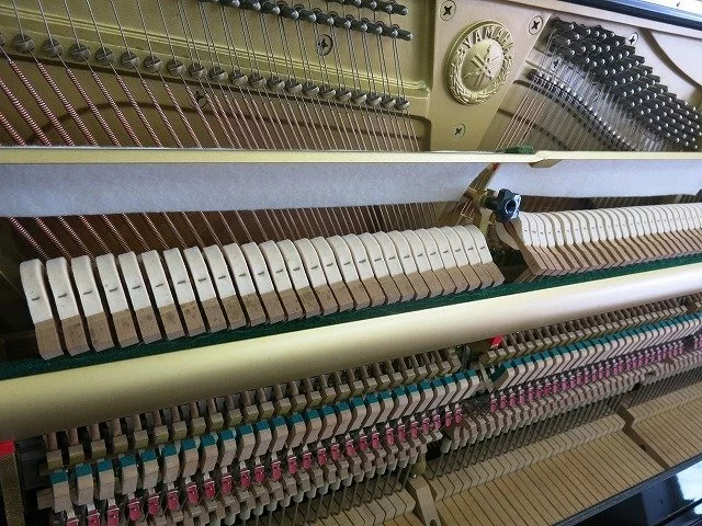 Review YAMAHA UX5 – Hình ảnh thực tế tại showroom Elite Piano