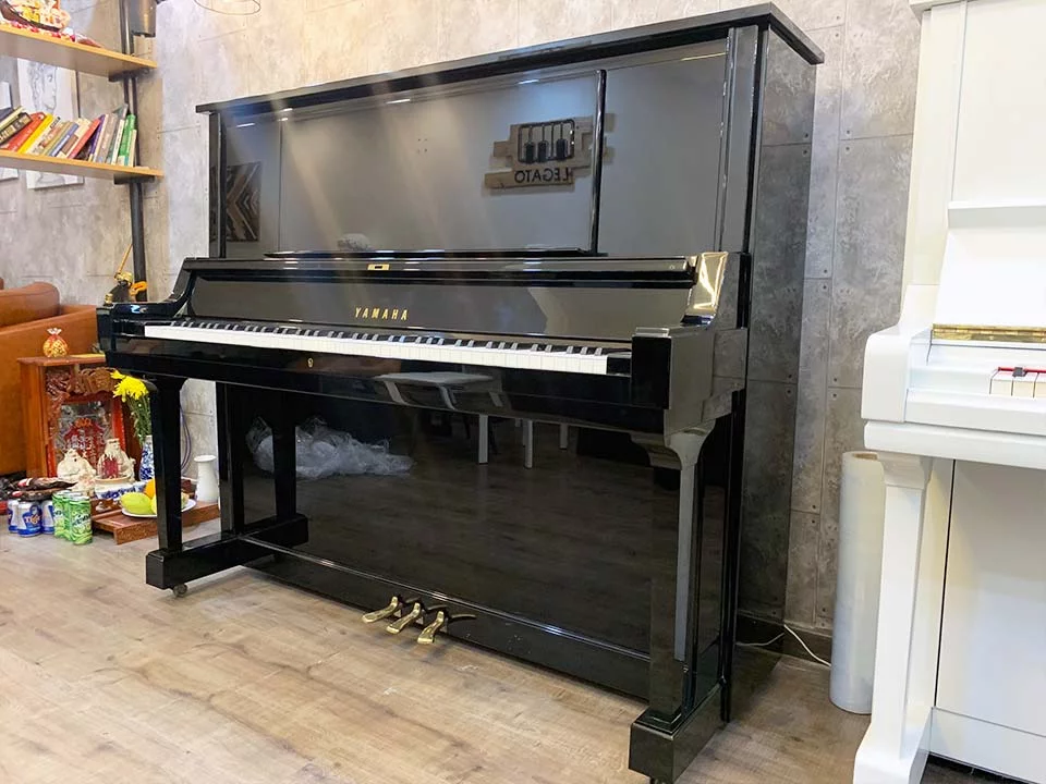 YAMAHA UX50BL Autoplay – Toàn cảnh thiết kế tại Elite Piano