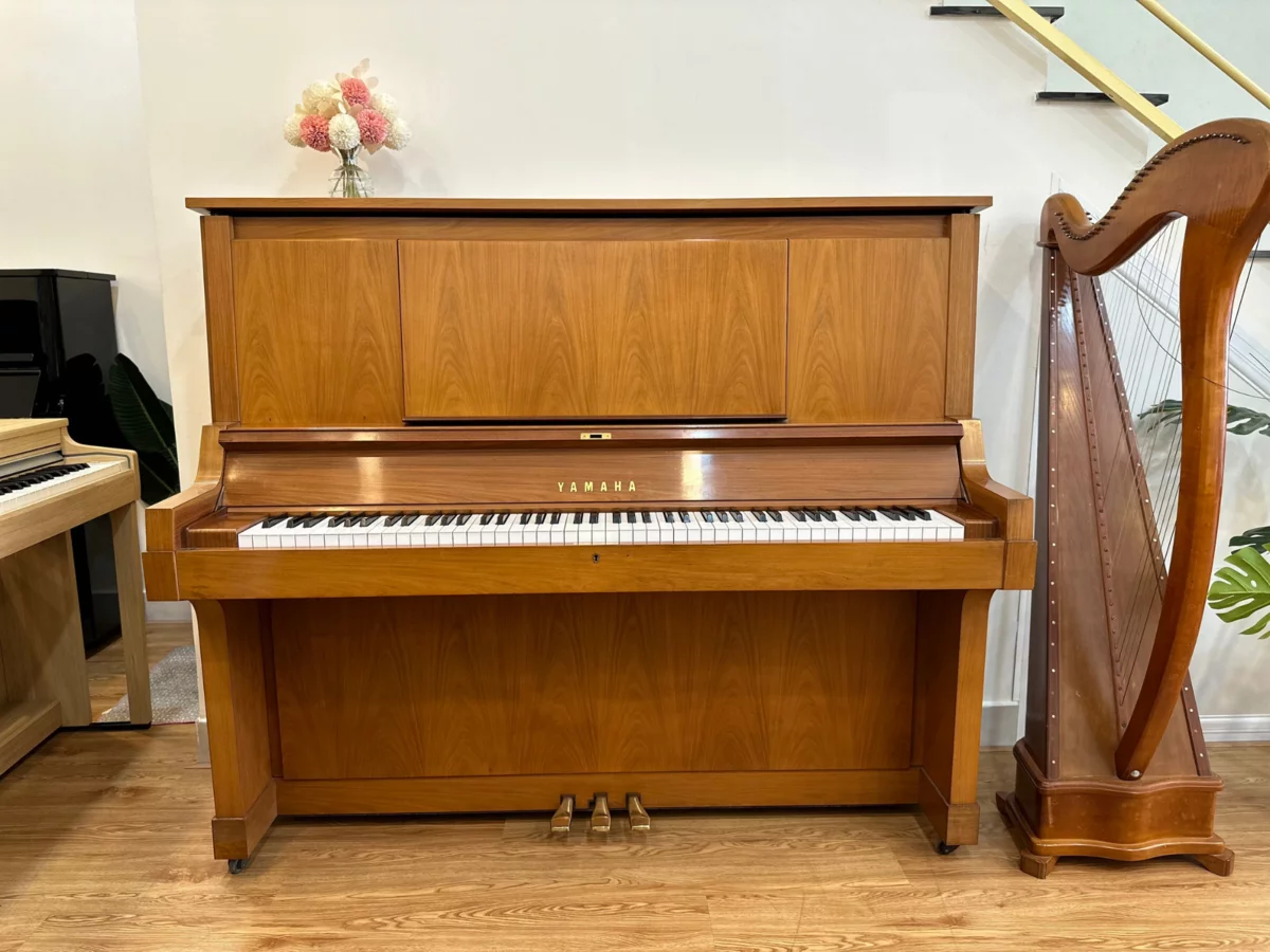 YAMAHA W101 Wn - Đàn Piano Yamaha tại Elite Piano