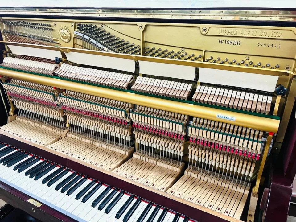 YAMAHA W106BB tại Elite Piano TP.HCM – Không gian trưng bày